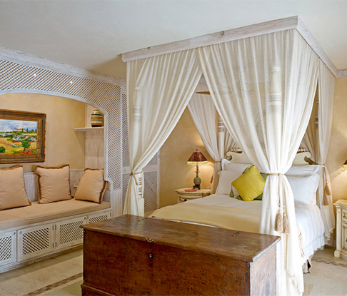 Спальня с балдахином (41 фото): балдахин над кроватью, дизайн интерьера – отличный выбор для создания уютной атмосферы