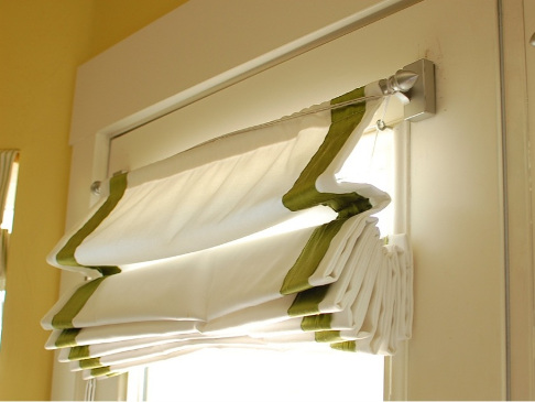 Как правильно стирать римские шторы, чтобы они сохранили идеальный вид