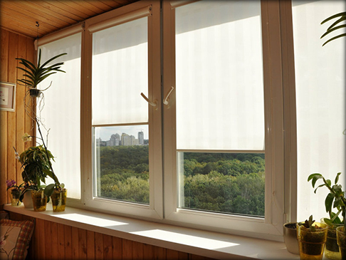 Какие шторы выбрать на балкон?
