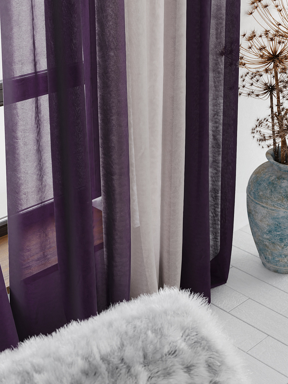 Серо-фиолетовый интерьер и размеры гостиной